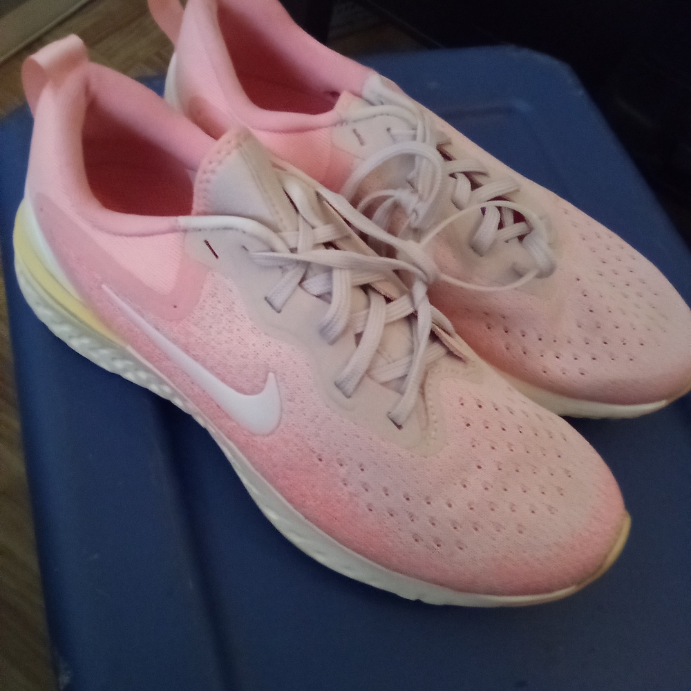 Nike Women's Pink and White Sneakers